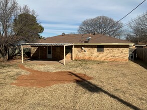 4736 Cape Cod Dr in Wichita Falls, TX - Building Photo - Building Photo