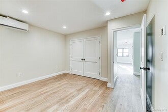 78 Roslyn Rd in Mineola, NY - Building Photo - Building Photo