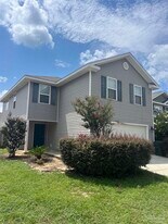 5873 Bay Tree Court in Milton, FL - Building Photo