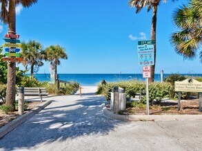 2700 Gulf Blvd in Indian Rocks Beach, FL - Building Photo - Building Photo