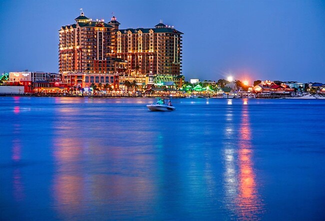 Harborwalk Village in Destin, FL - Building Photo - Building Photo