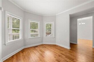 980 Violet St SE in Atlanta, GA - Building Photo - Building Photo