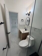 1225 NW 2nd St, Unit #3 in Fort Lauderdale, FL - Foto de edificio - Building Photo