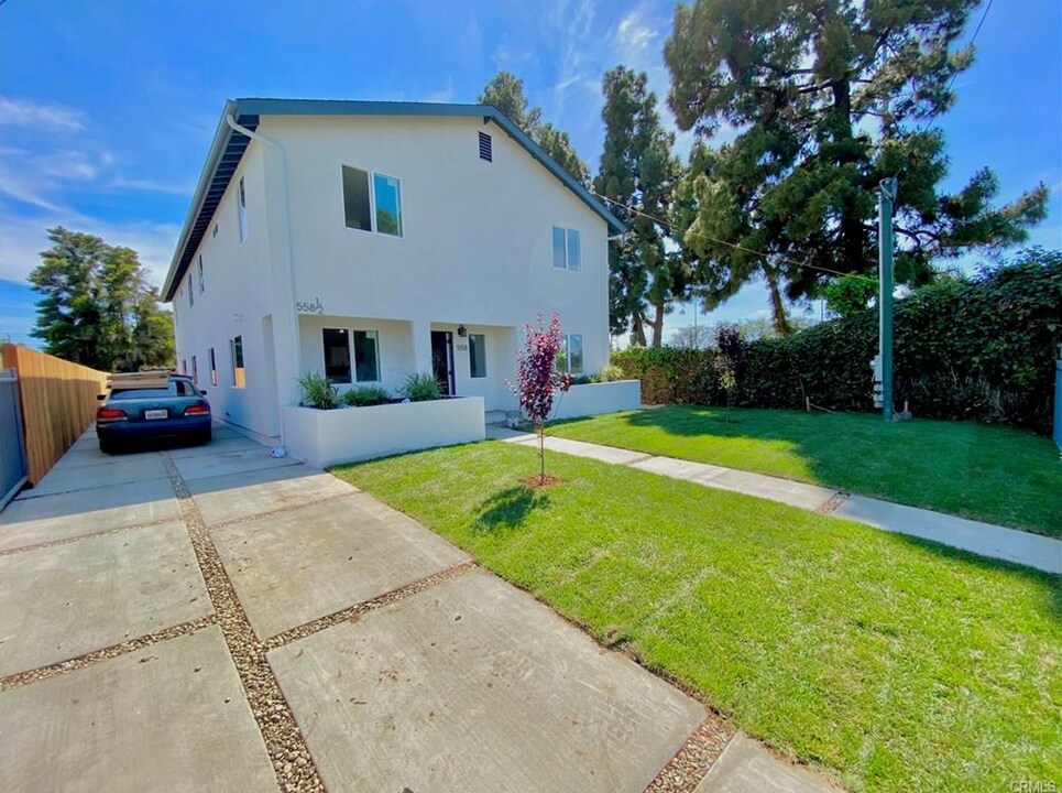 558 W 89th St-Unit -89(558 1/2B) in Los Angeles, CA - Foto de edificio