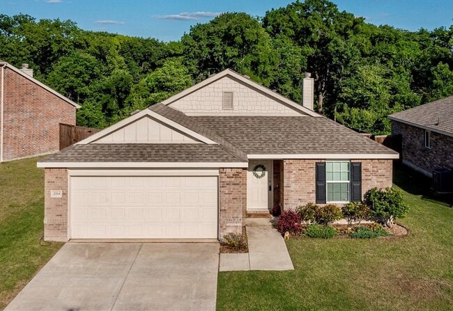 property at 2914 Whispering Pine Blvd