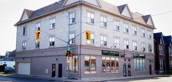 335 Barrie St in Kingston, ON - Building Photo