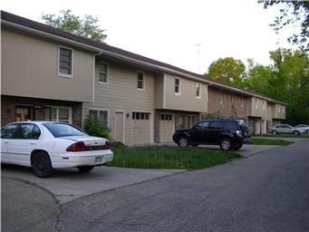 Bainbrooke Townhomes in Leavenworth, KS - Building Photo - Building Photo