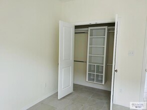 1405 W Garfield Ave, Unit 94 in Alton, TX - Building Photo - Building Photo