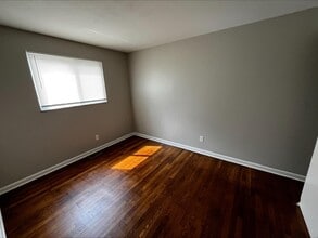 4689 Hilton Ave in Columbus, OH - Building Photo - Building Photo