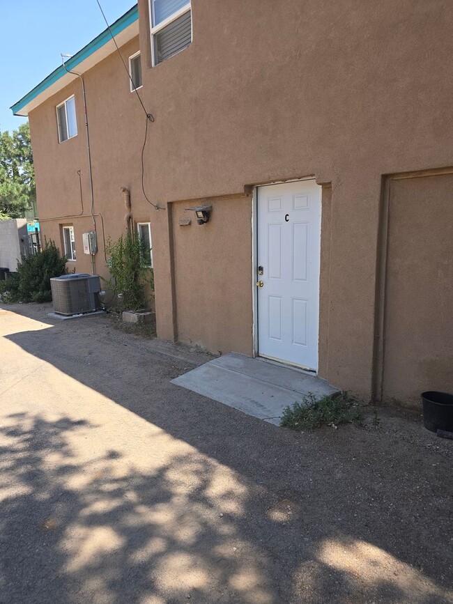 property at 1415 Hazeldine Ave SE