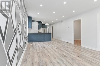 54 Craigmiller Ave in Hamilton, ON - Building Photo - Building Photo