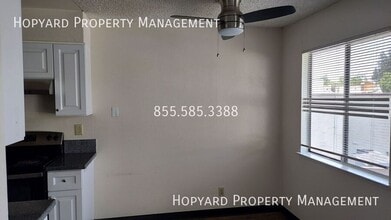 5155 Arden Way in Carmichael, CA - Building Photo - Building Photo