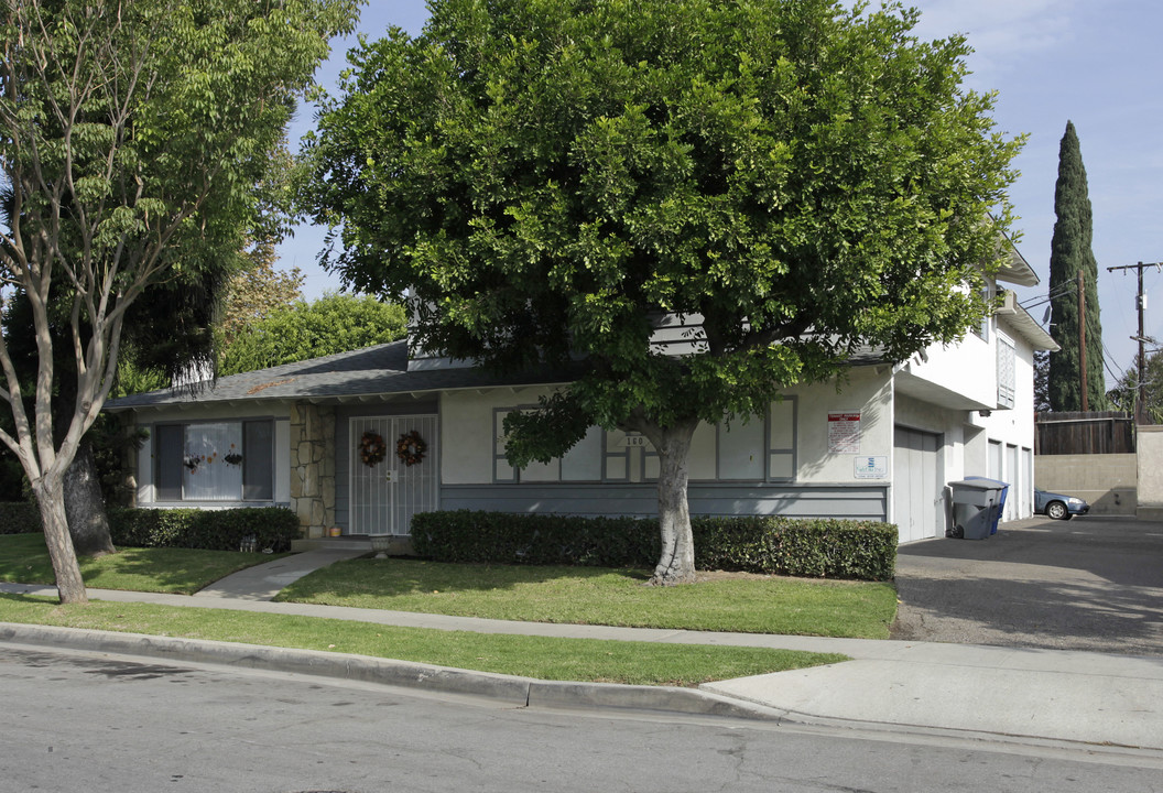 Fonda 3 Apartments in La Habra, CA - Foto de edificio