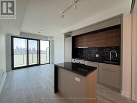 29 Green Trail Court in Toronto, ON - Building Photo