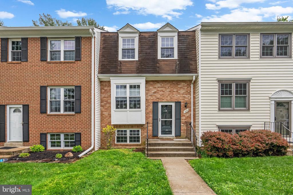 1034 Copperstone Ct in Rockville, MD - Building Photo