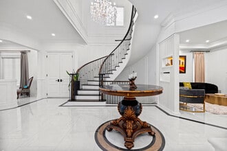 1 Via Borghese St in Vaughan, ON - Building Photo - Building Photo