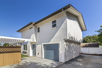 5091 Roscrea Ave in San Diego, CA - Building Photo - Building Photo