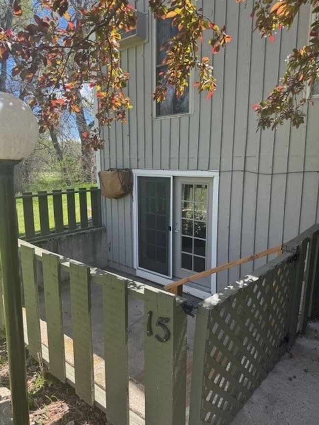 property at 8060 Niwot Rd