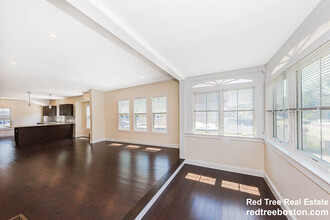 232 Fulton St in Medford, MA - Foto de edificio - Building Photo