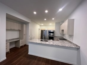 3478 N Broadway-Unit -236 in Chicago, IL - Building Photo - Building Photo