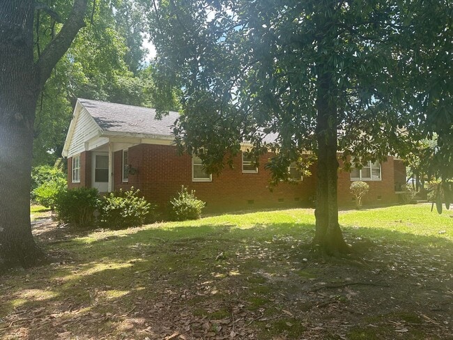 516 Darby Ave in Kinston, NC - Building Photo - Building Photo