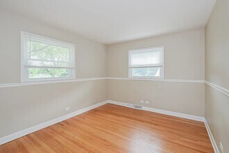 408 S Kennicott Ave in Arlington Heights, IL - Building Photo - Building Photo