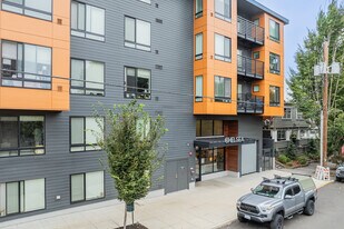 The Chelsea in Portland, OR - Building Photo