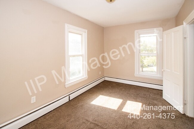 721 Washington St in Bedford, OH - Building Photo - Building Photo