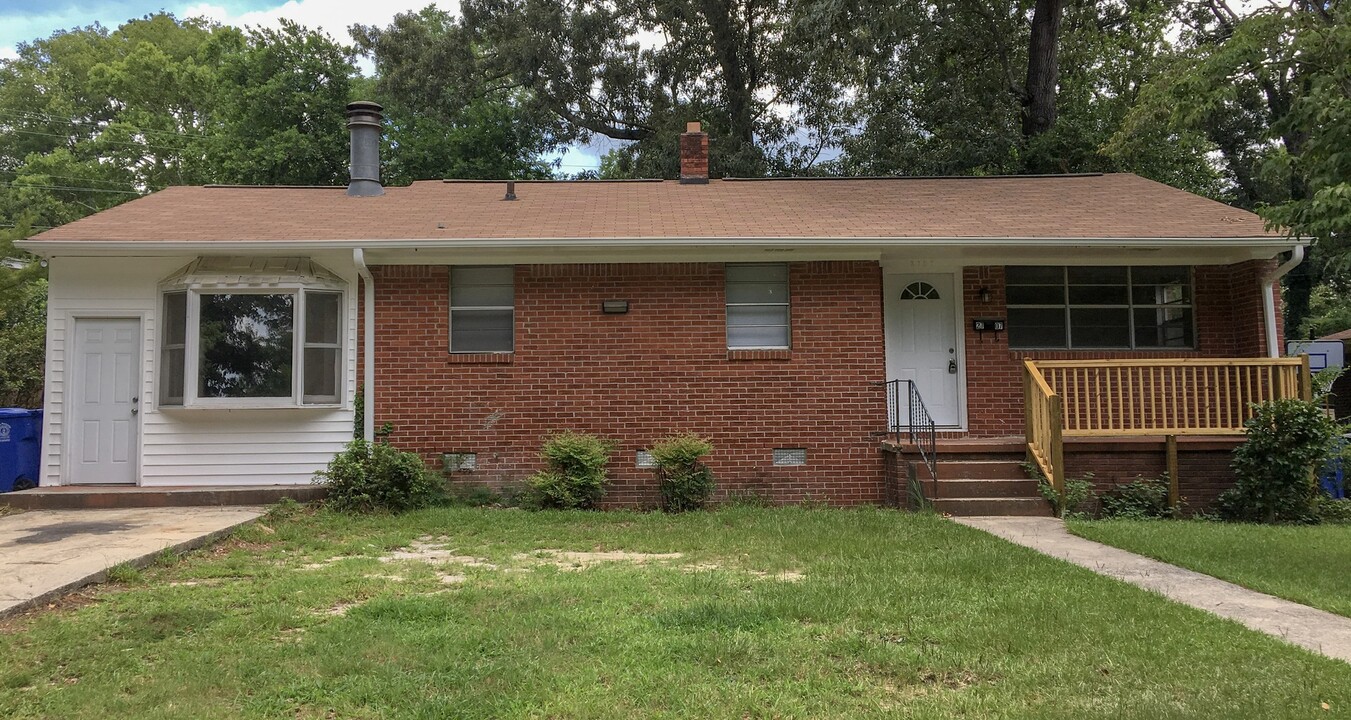 2707 Holt Dr in Columbia, SC - Building Photo