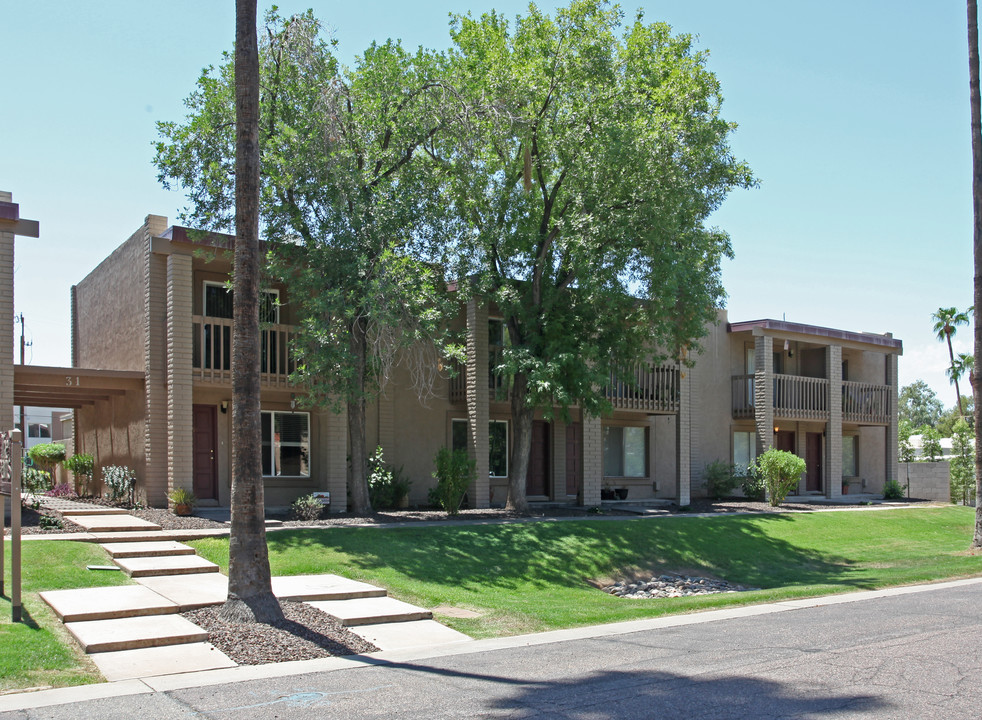 Por Of The Palms in Phoenix, AZ - Building Photo