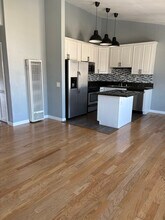 1027 Newport Ave in Long Beach, CA - Building Photo - Building Photo