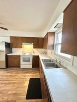 3100 O Ave NW in Cedar Rapids, IA - Building Photo