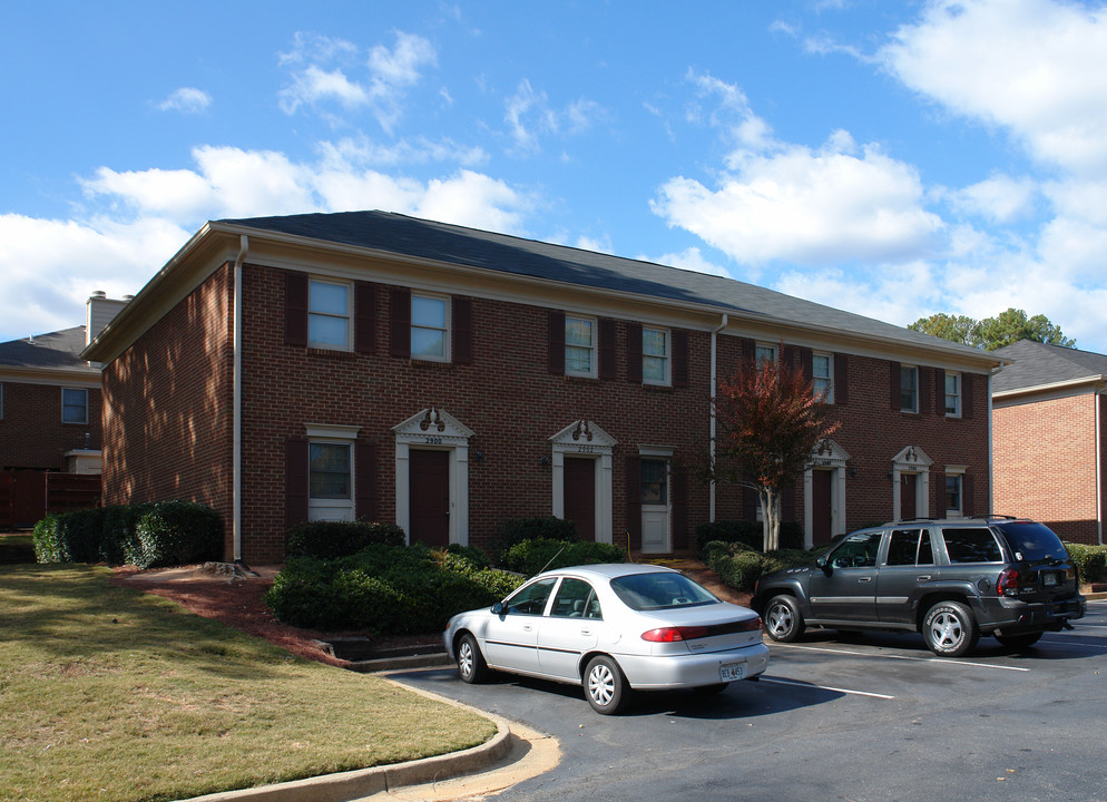 Wedgewood Forrest Condos in Alpharetta, GA - Building Photo