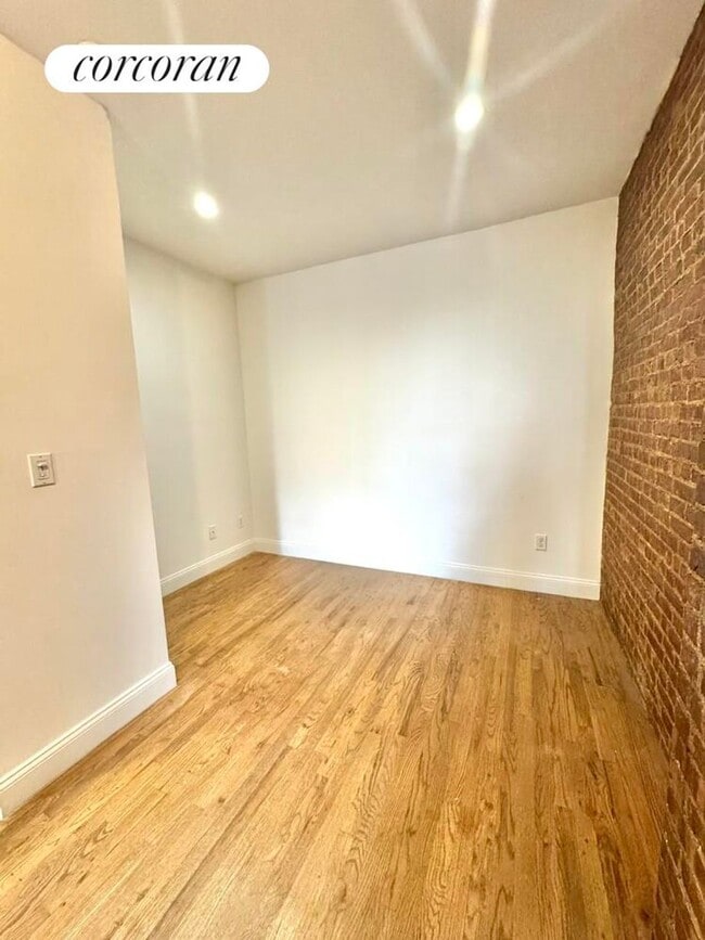 509 E 81st St in New York, NY - Building Photo - Building Photo