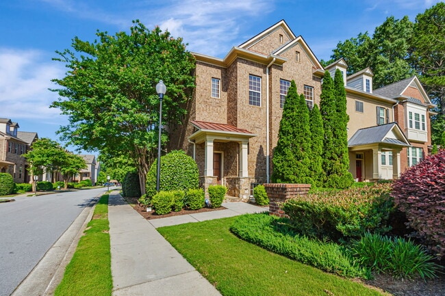 property at 1122 Parktown Dr