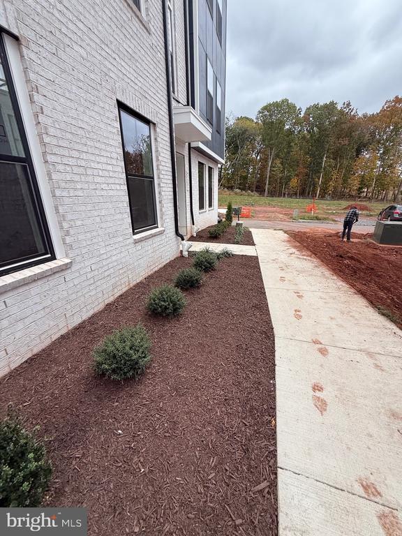 45203 Drowes Ter in Sterling, VA - Building Photo - Building Photo