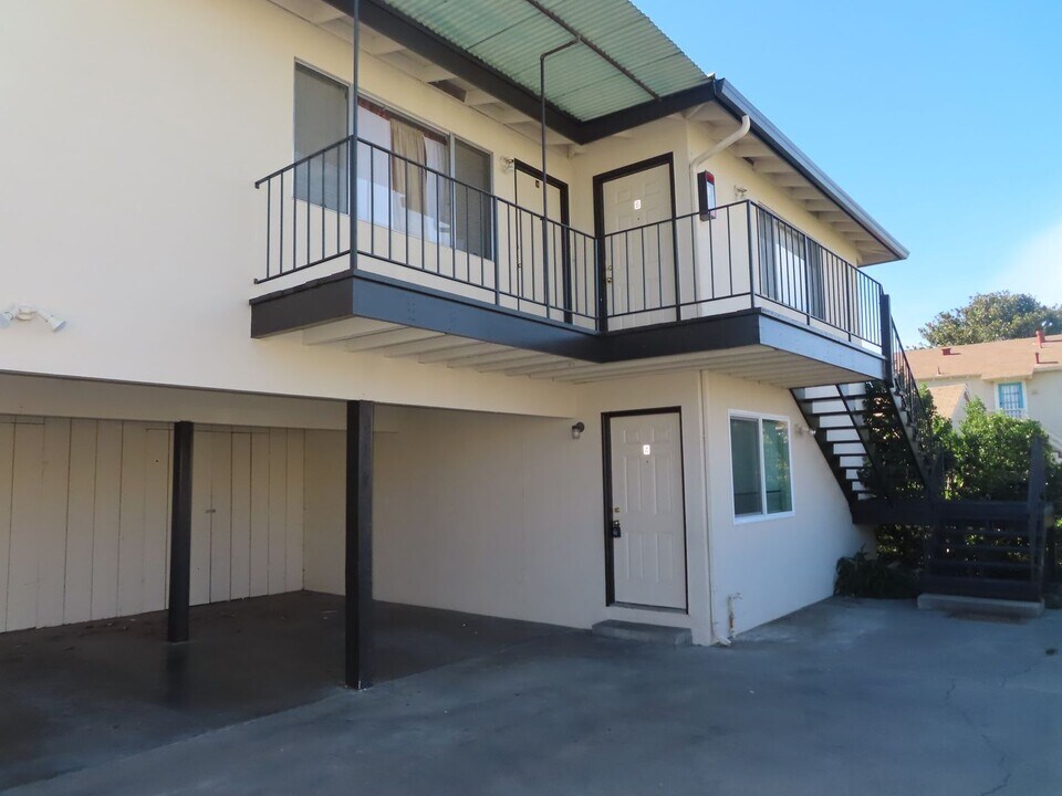 14 Cypress St-Unit -Unit A in Salinas, CA - Foto de edificio
