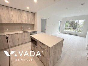 3594 Malsum Dr in North Vancouver, BC - Building Photo - Building Photo