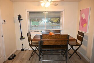 7382 Stratford St in Sacramento, CA - Building Photo - Building Photo