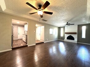 6911 Gary Ave in Lubbock, TX - Building Photo - Building Photo