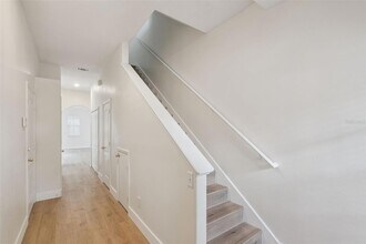 2704 E Central Blvd in Orlando, FL - Foto de edificio - Building Photo