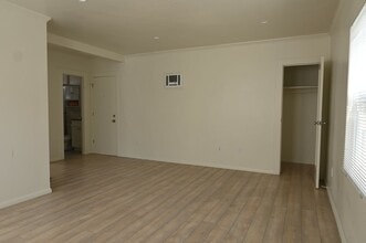 706 Highland Ave in Manhattan Beach, CA - Building Photo - Building Photo