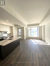 160 Canon Jackson Dr in Toronto, ON - Building Photo - Building Photo