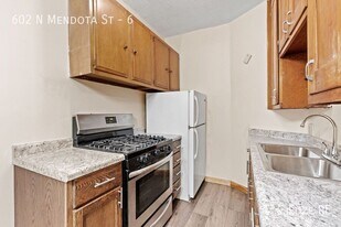 602 N Mendota St in St. Paul, MN - Building Photo