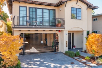 436 Laurel St in San Carlos, CA - Building Photo - Building Photo