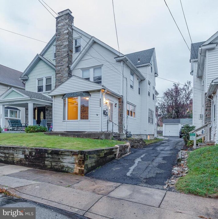 4045 Marshall Rd in Drexel Hill, PA - Building Photo
