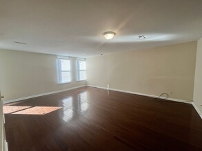 3273 Red Lion Rd-Unit -Unit 2 in Philadelphia, PA - Building Photo - Building Photo