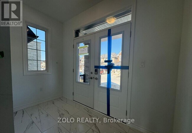 77 Suzuki St in Barrie, ON - Building Photo - Building Photo