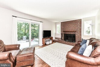 12696 Kettering Dr in Herndon, VA - Building Photo - Building Photo