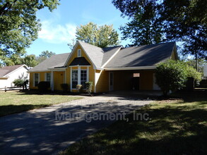 2738 Arbor Ln Dr in Memphis, TN - Building Photo - Building Photo